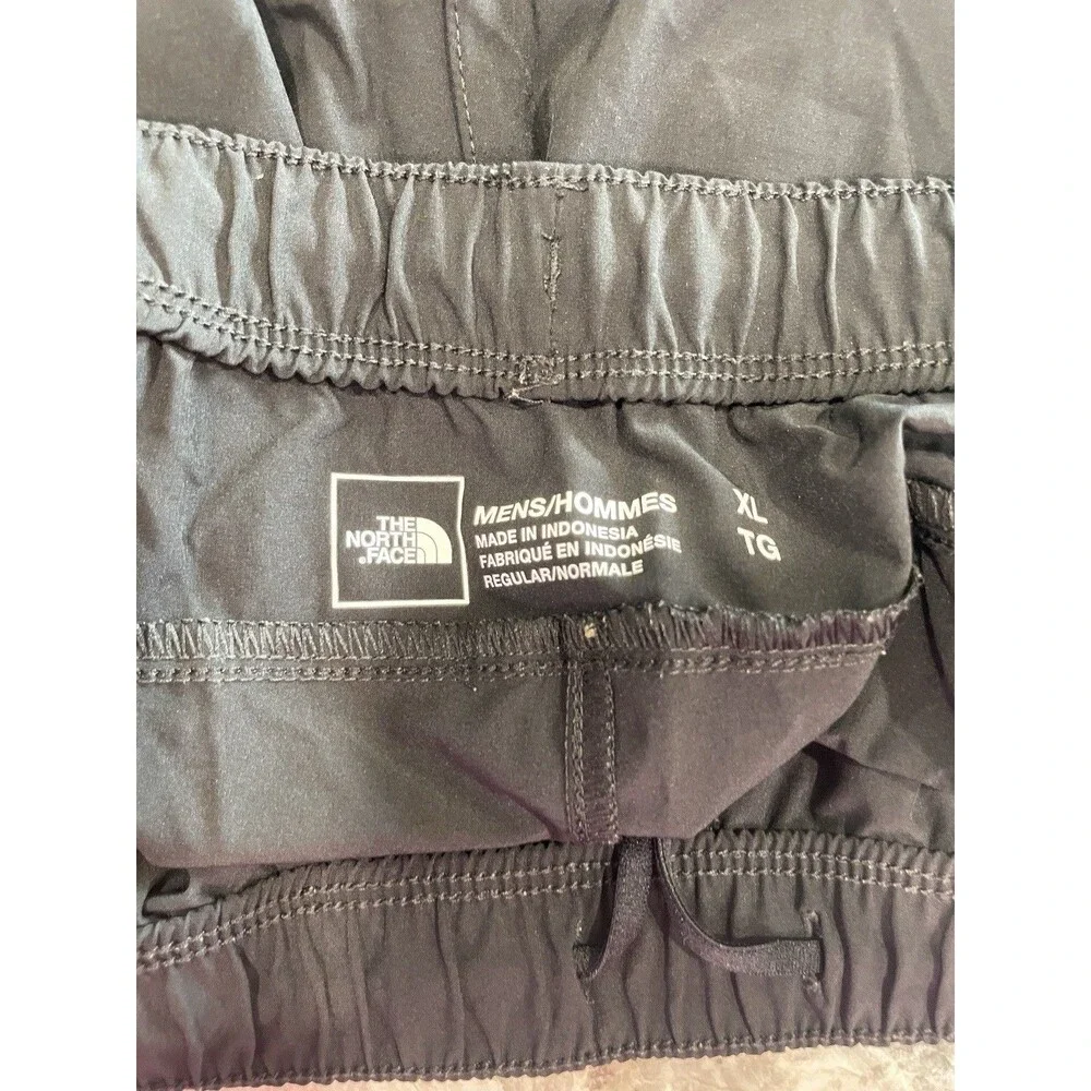 The North Face Adventure Shorts Men XL Relaxed Fit Black Zip Pocket Hiking